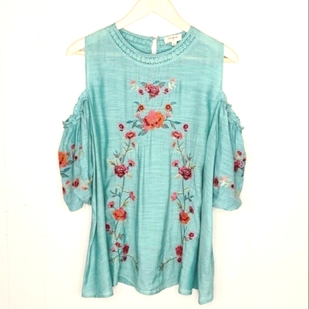 UMGEE Floral Rose Embroidered Cold Shoulder Short Puff Sleeve Top EUC - Picture 4 of 16